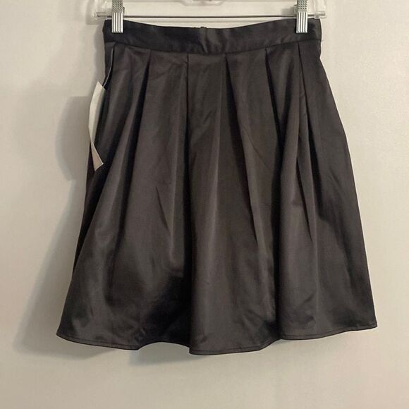 Emerald Sundae A-line skirt, size 5 - Picture 1 of 3